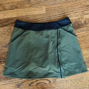 InPhorm golf skirt